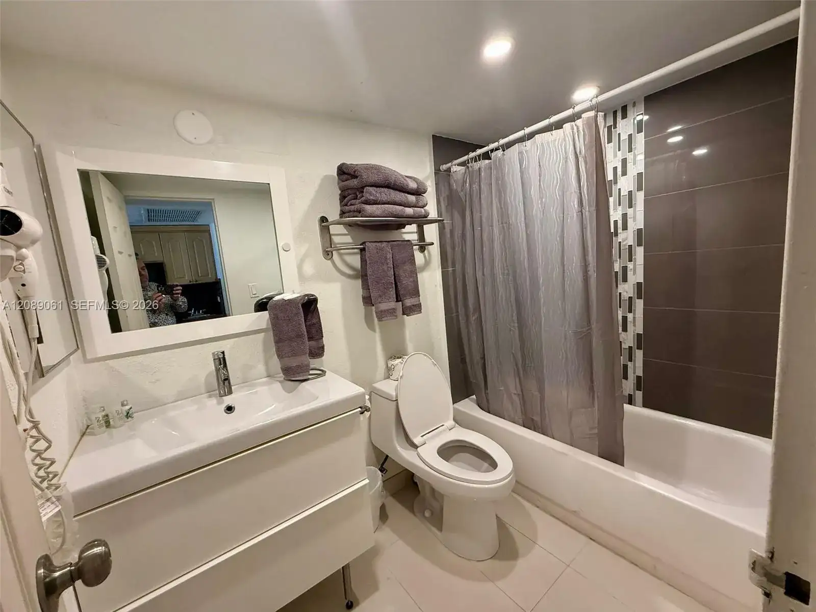 19201 Collins Ave # 241, Sunny Isles Beach FL 33160 photo 3