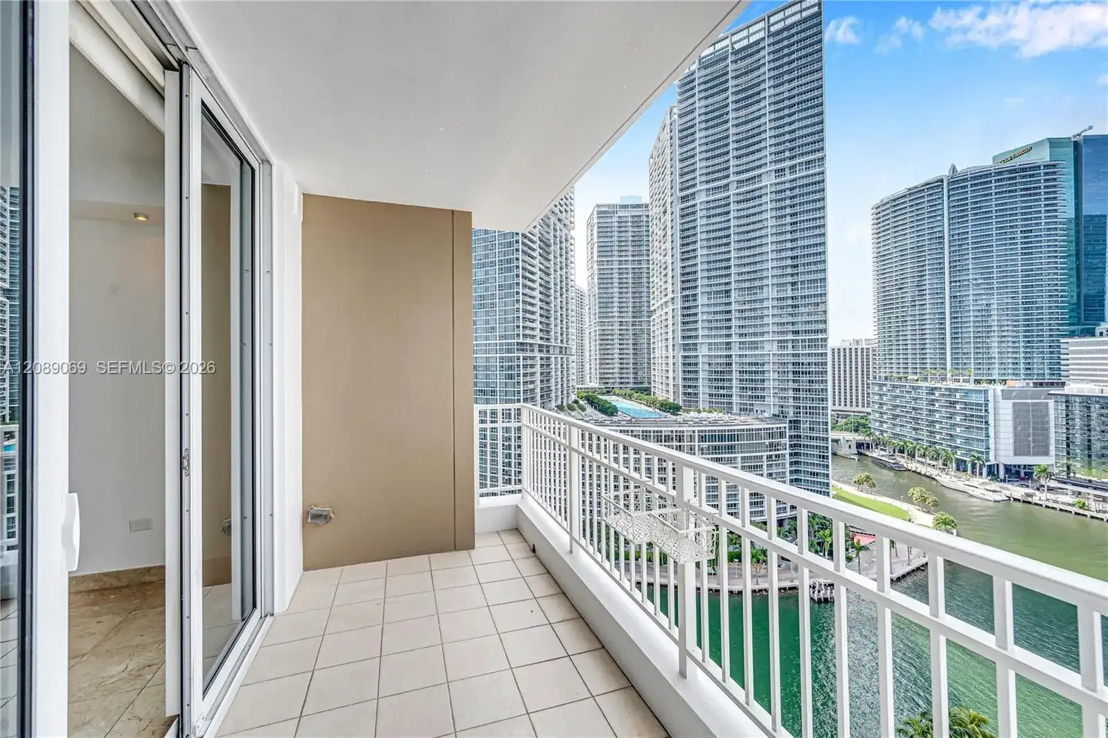 801 Brickell Key Blvd # 2208, Miami FL 33131 photo 3