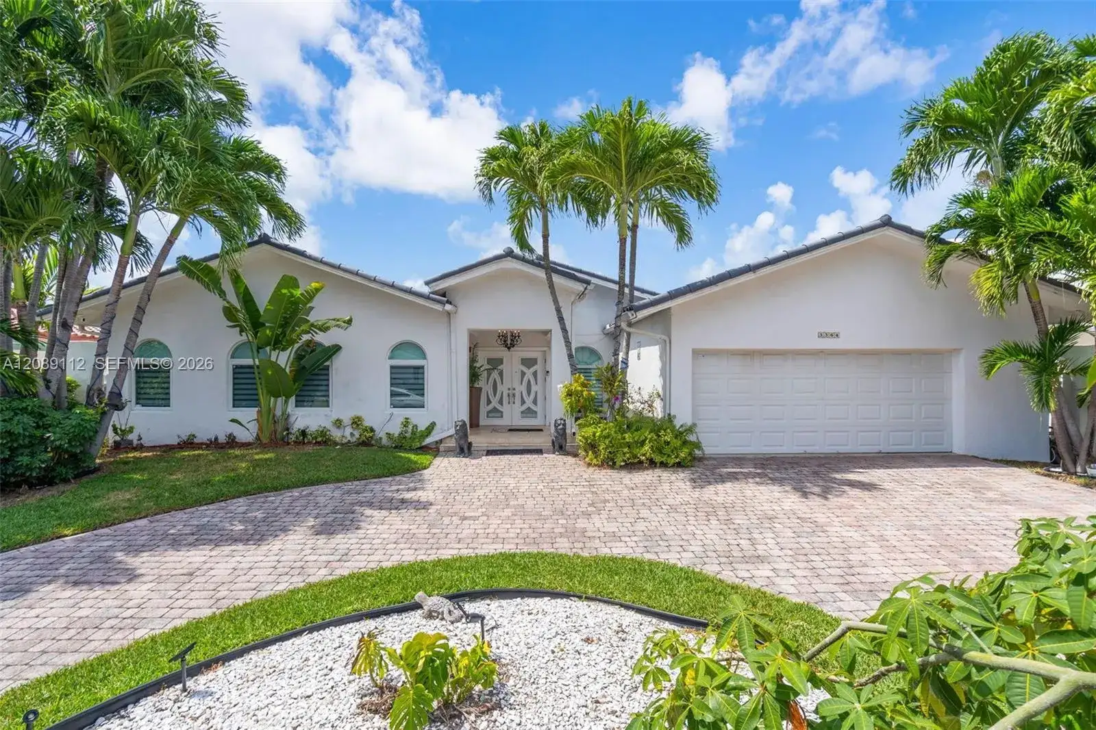 3364 NE 167th St, North Miami Beach FL 33160 photo 2