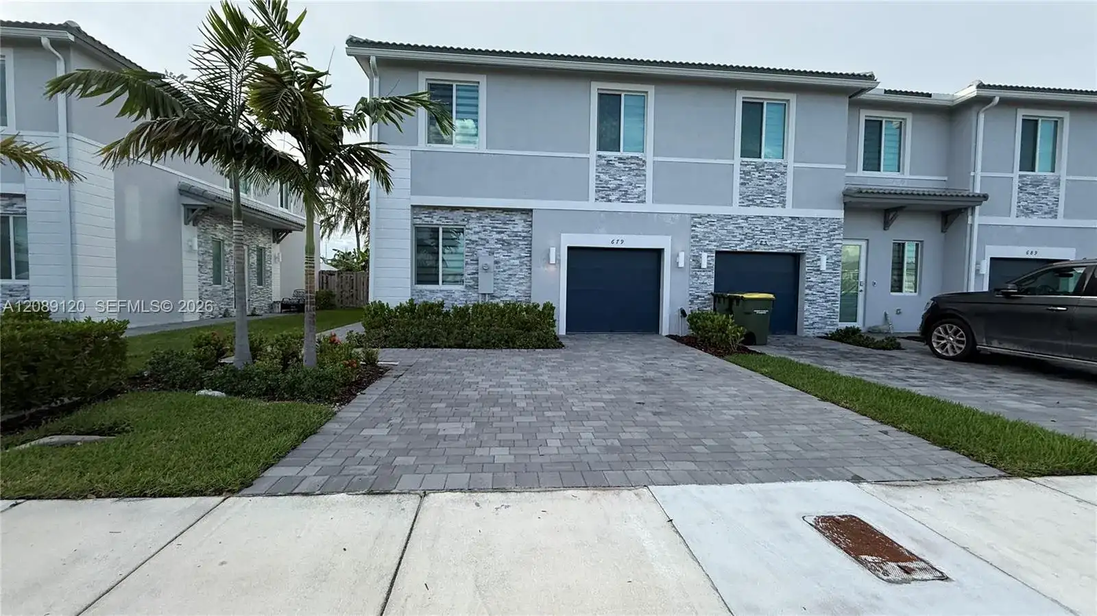679 SE 13th St Cir, Homestead FL 33034 photo 3