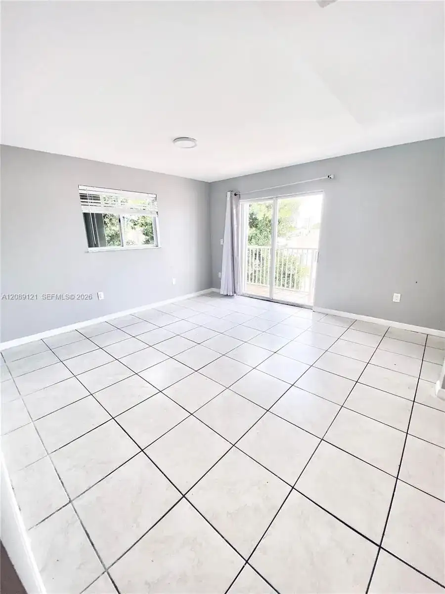 328 NW 12th Ave # 12, Miami FL 33128 photo 2