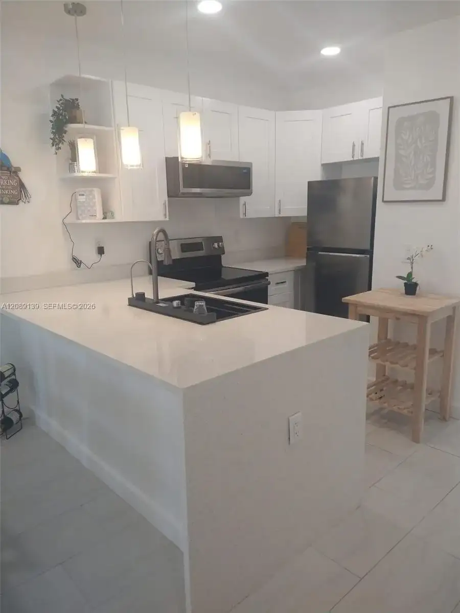 600 Layne Blvd # 122, Hallandale Beach FL 33009 photo 3