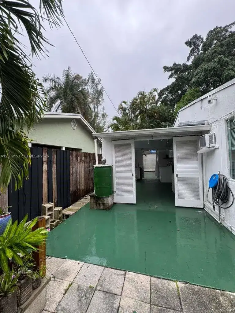 1416 SW 27th St, Fort Lauderdale FL 33315