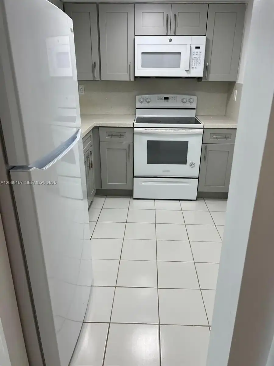 11750 SW 18th St # 1, Miami FL 33175