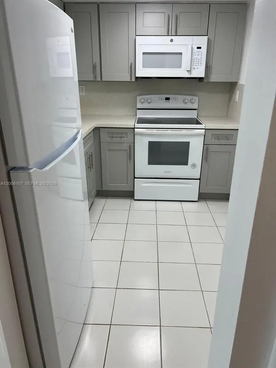 11750 SW 18th St # 1, Miami FL 33175