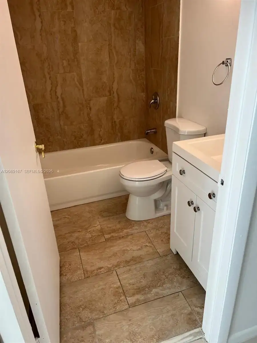 11750 SW 18th St # 1, Miami FL 33175 photo 4