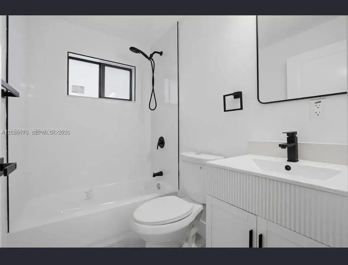 1411 NW 40th St # 1, Miami FL 33142 photo 4