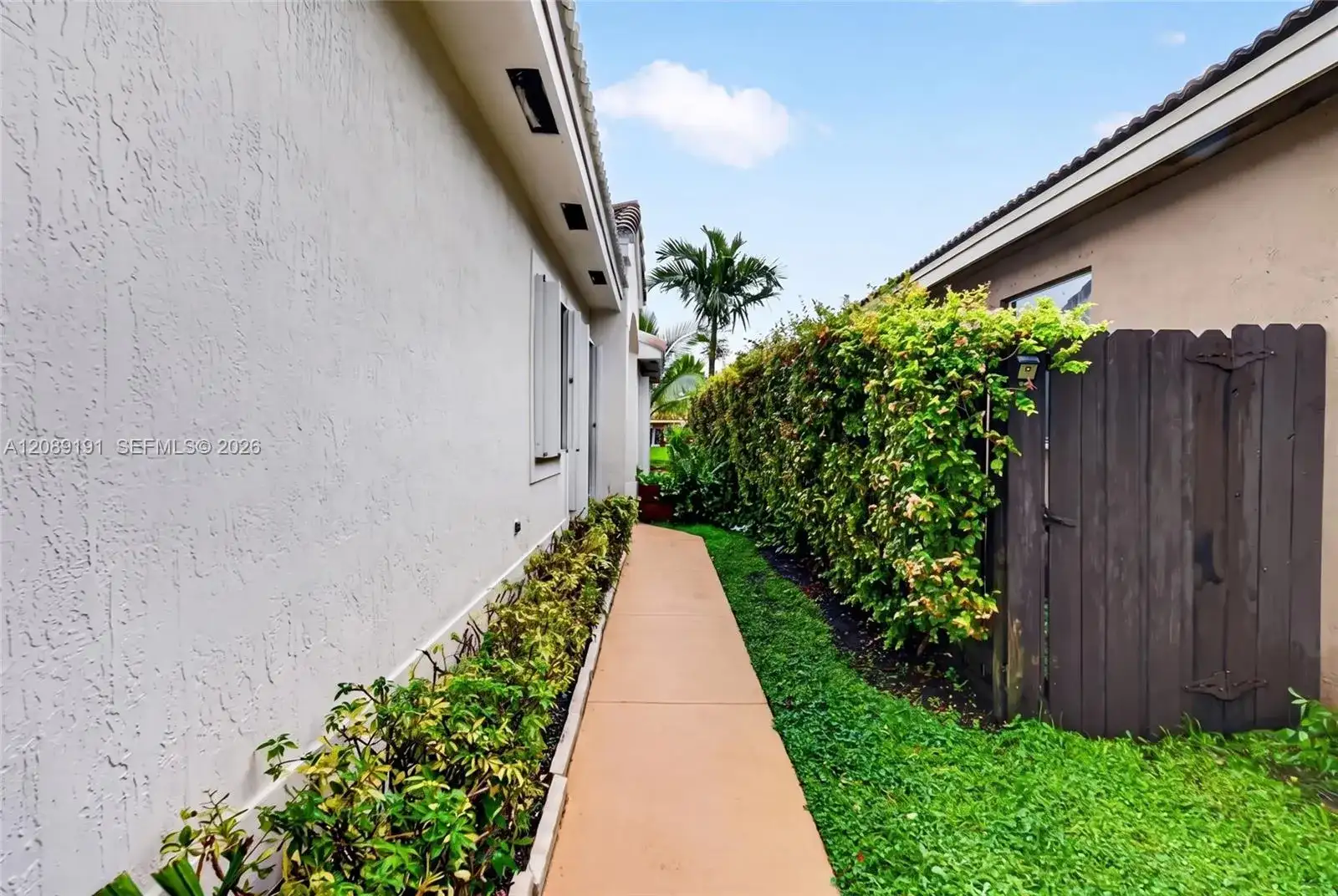 7557 SW 164th Ct, Miami FL 33193 photo 5