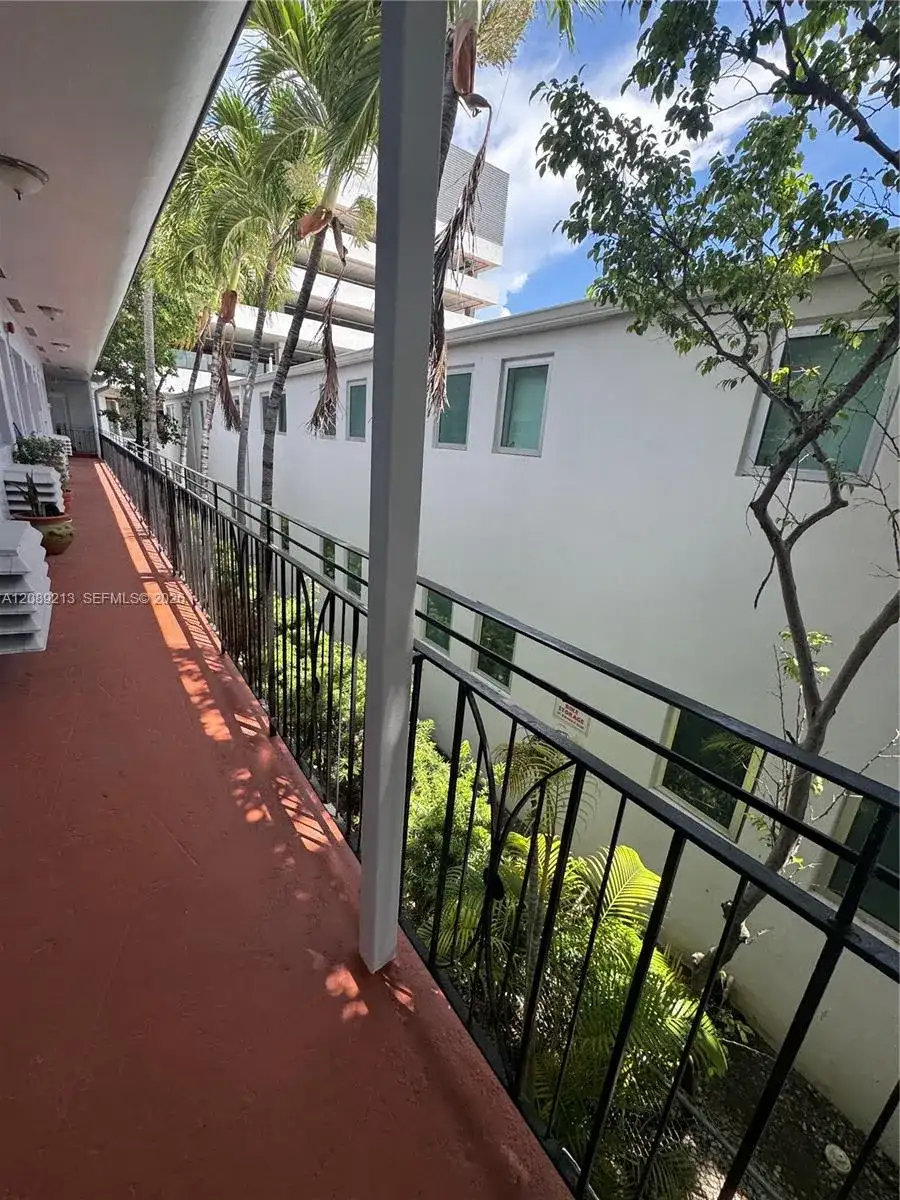 1611 West Ave # 10, Miami Beach FL 33139 photo 3