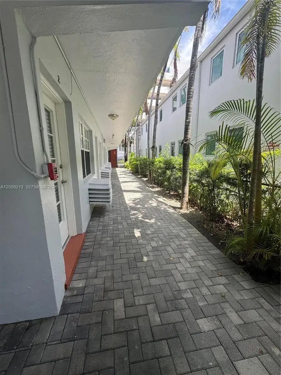 1611 West Ave # 10, Miami Beach FL 33139 photo 5