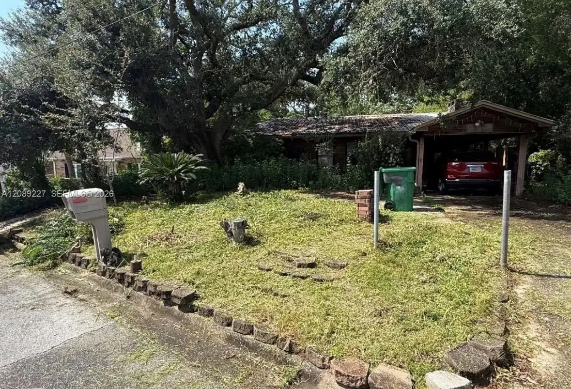 304 Iowa St, Other City - In The State Of Florida FL 32578 photo 5