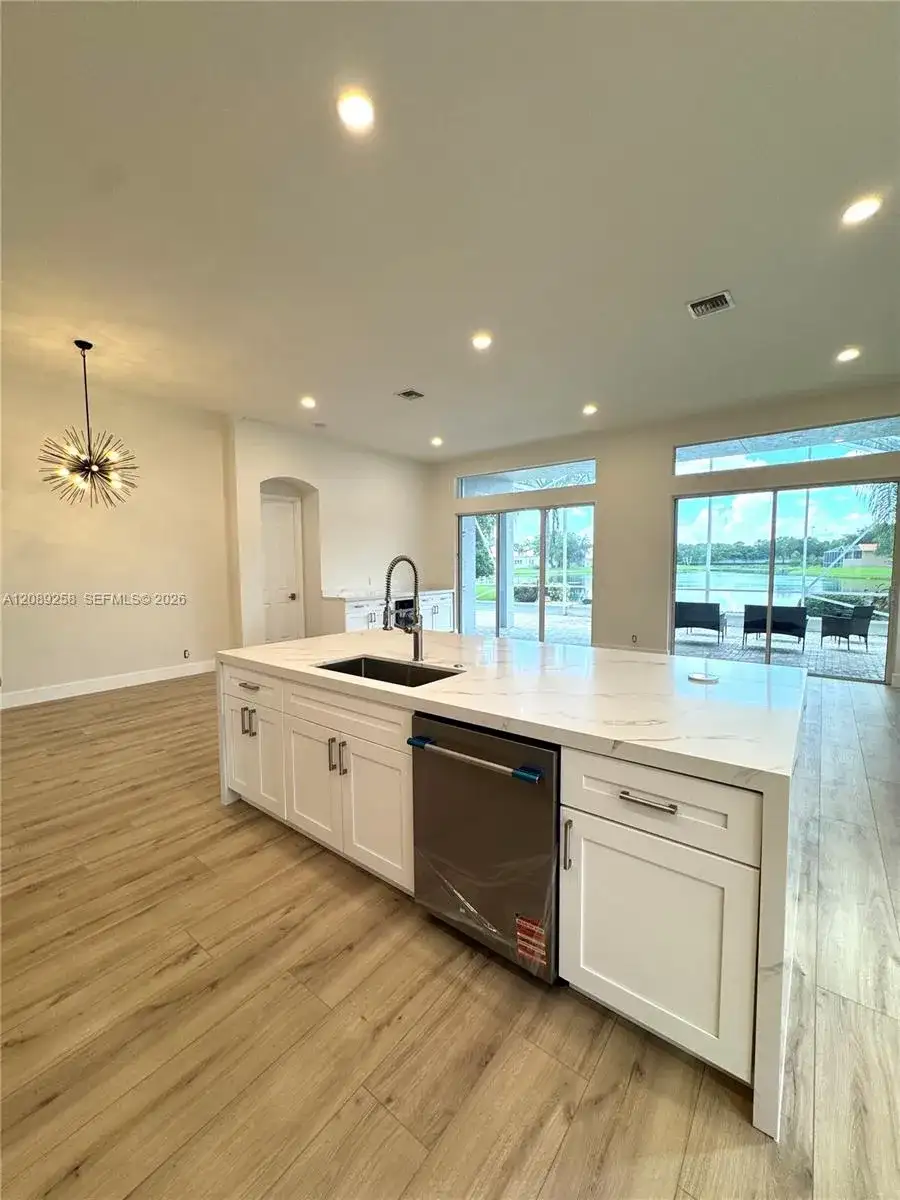 6525 Pavone St, Lake Worth FL 33467 photo 5