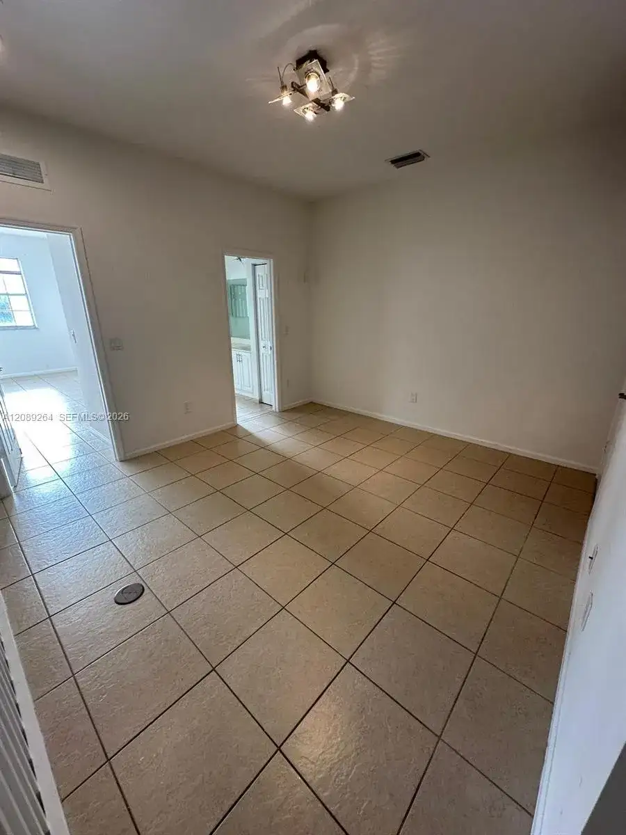 3021 NW 30th Ter # 3021, Oakland Park FL 33311 photo 5
