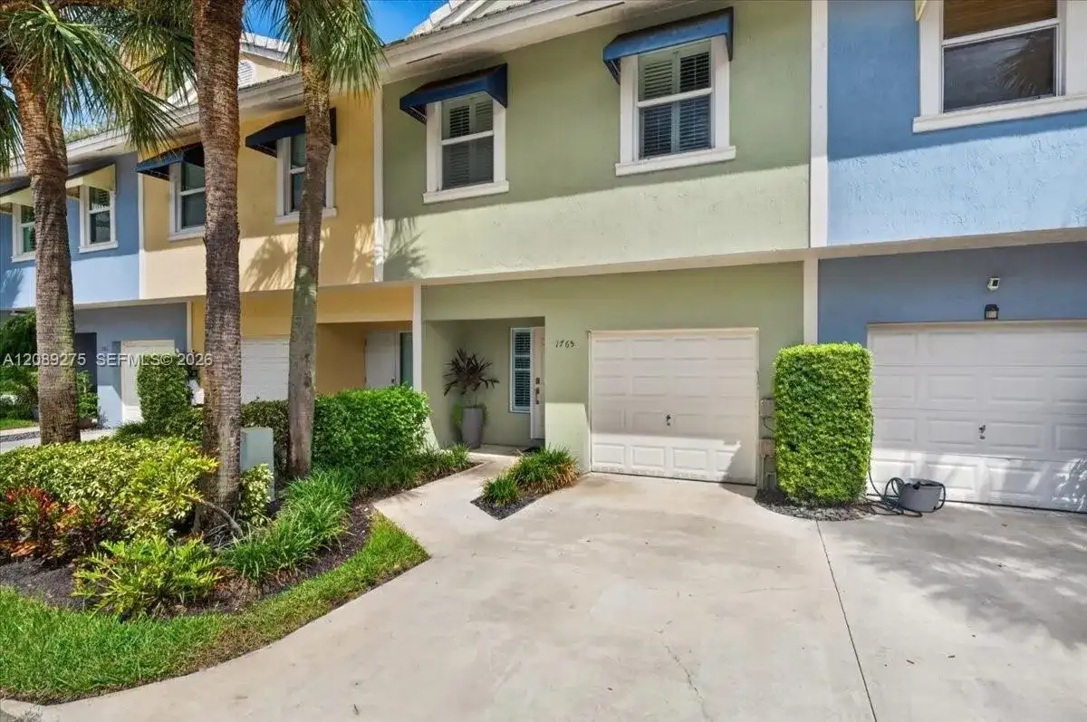 1765 NE 4th Ave # E3, Fort Lauderdale FL 33305 photo 2