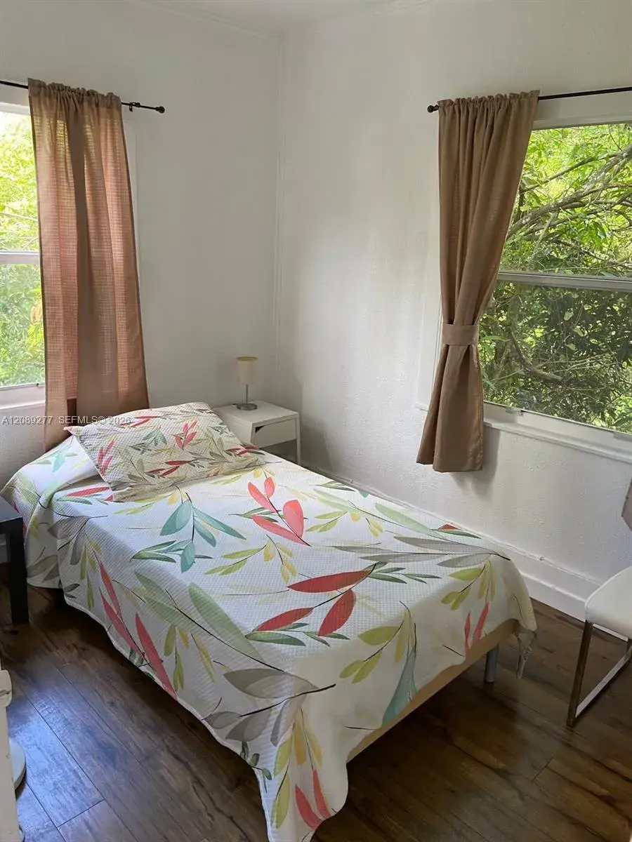517 SW 4th Ave # 2, Fort Lauderdale FL 33315