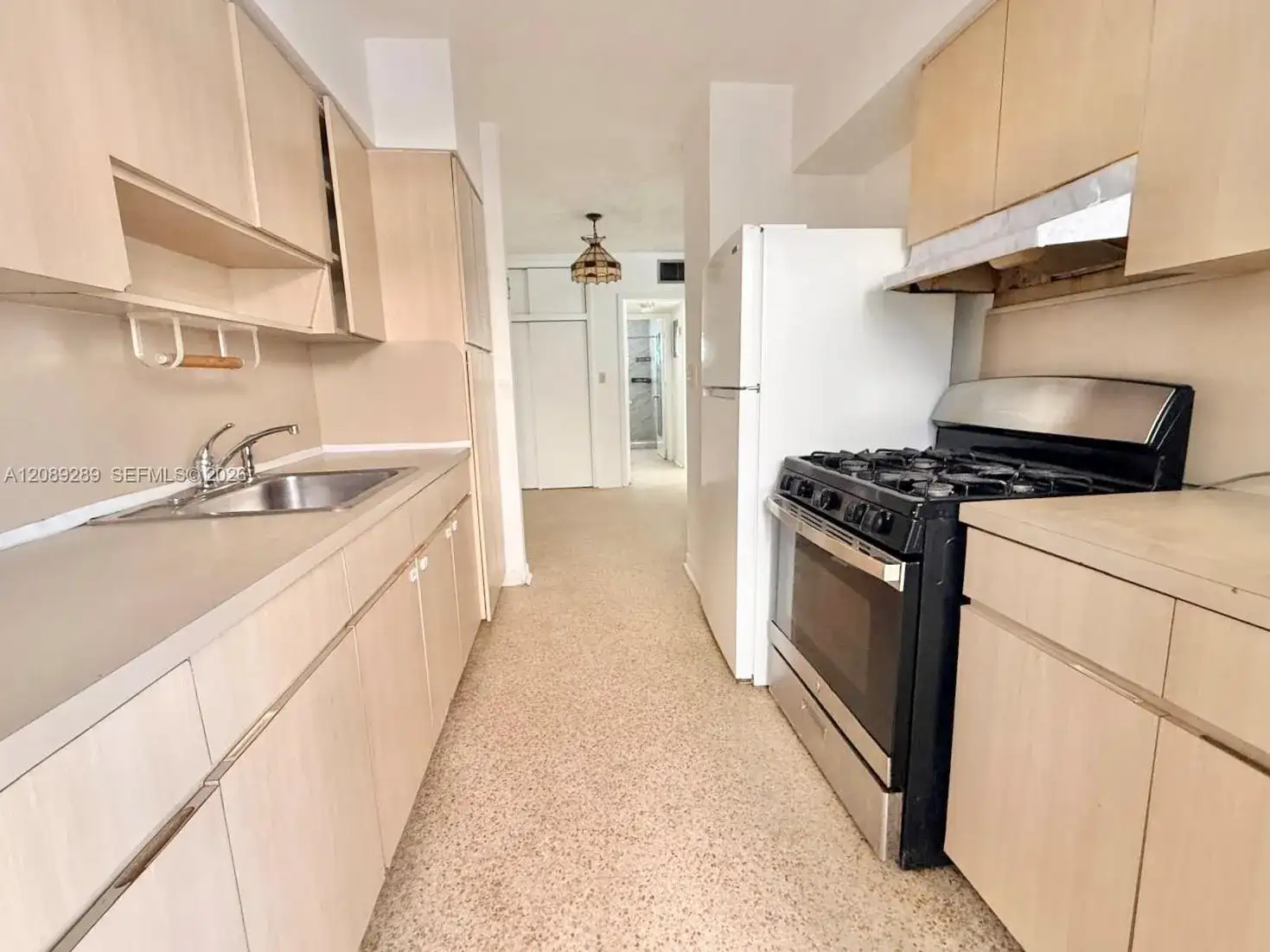 609 Lenox Ave # 1, Miami Beach FL 33139 photo 3