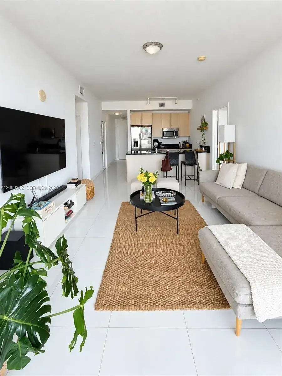 79 SW 12 ST # 2910, Miami FL 33130 photo 5