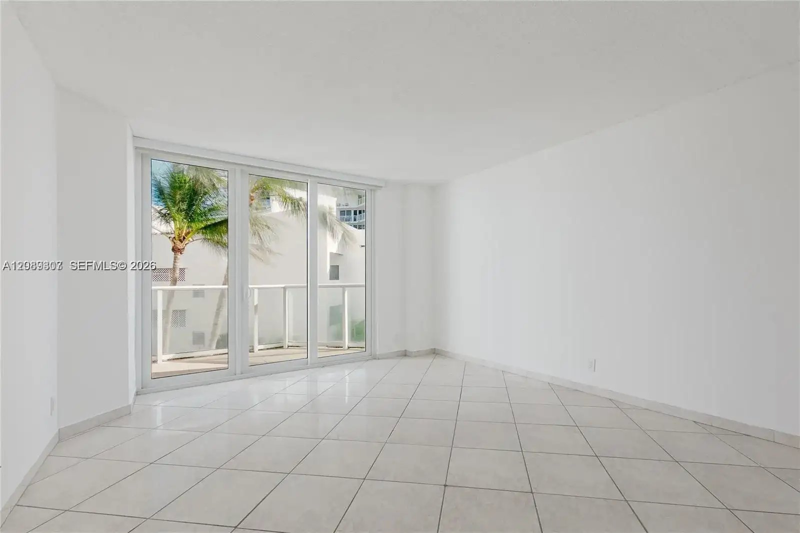 16485 Collins Ave # 338, Sunny Isles Beach FL 33160 photo 3