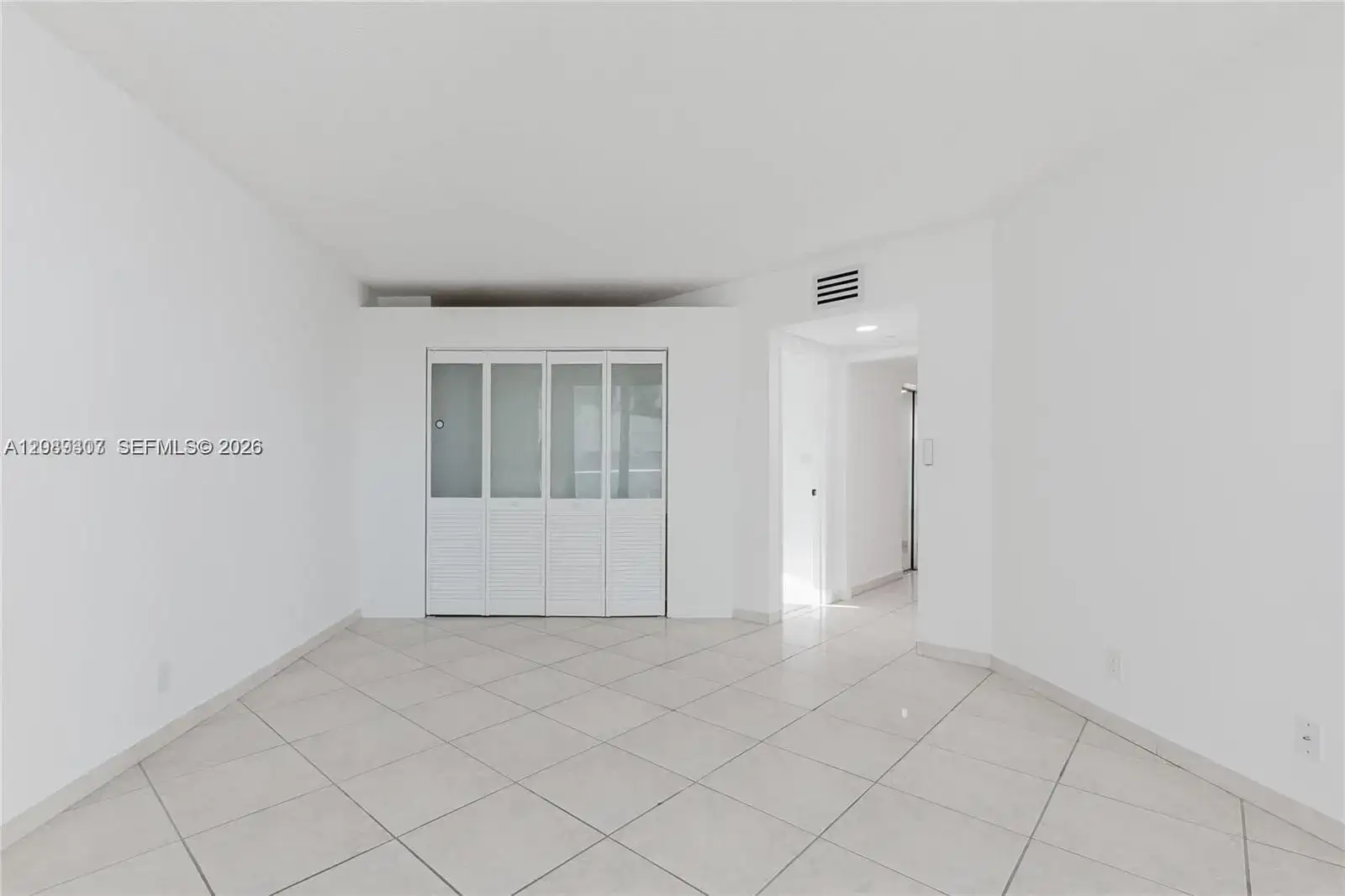 16485 Collins Ave # 338, Sunny Isles Beach FL 33160 photo 5