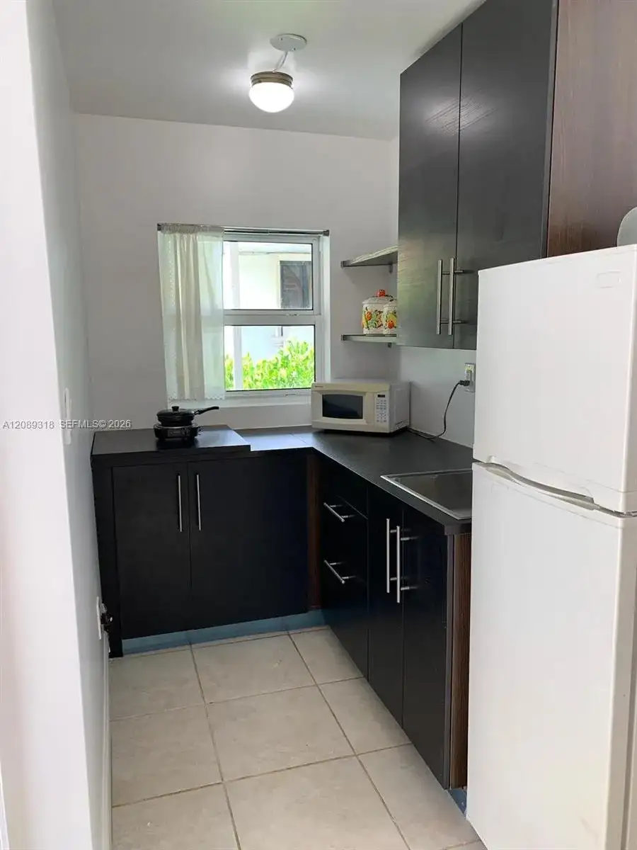 3235 NW 3rd St # 3235, Miami FL 33125 photo 5