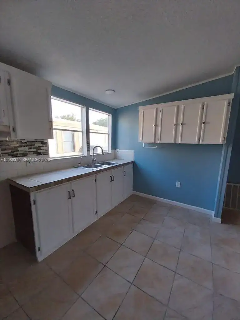 19800 SW 180th Ave # 135, Miami FL 33187 photo 5