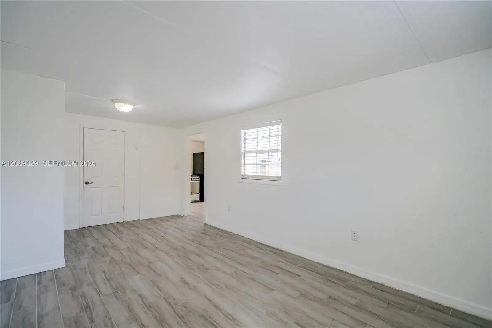 27 SW 55th Ave Rd, Miami FL 33134 photo 4