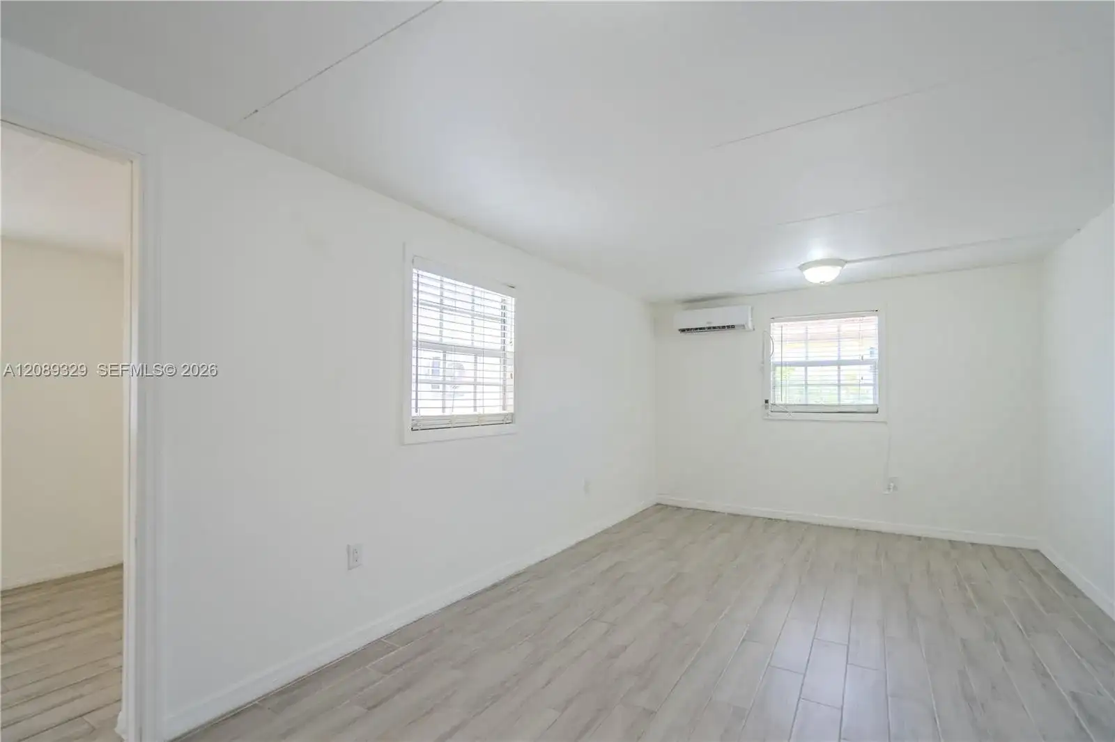 27 SW 55th Ave Rd, Miami FL 33134 photo 5