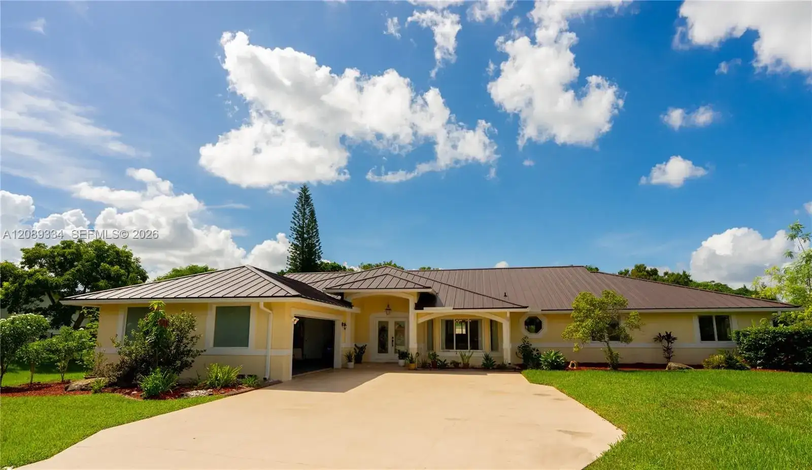 20430 SW 53rd Pl, Pembroke Pines FL 33332 photo 2