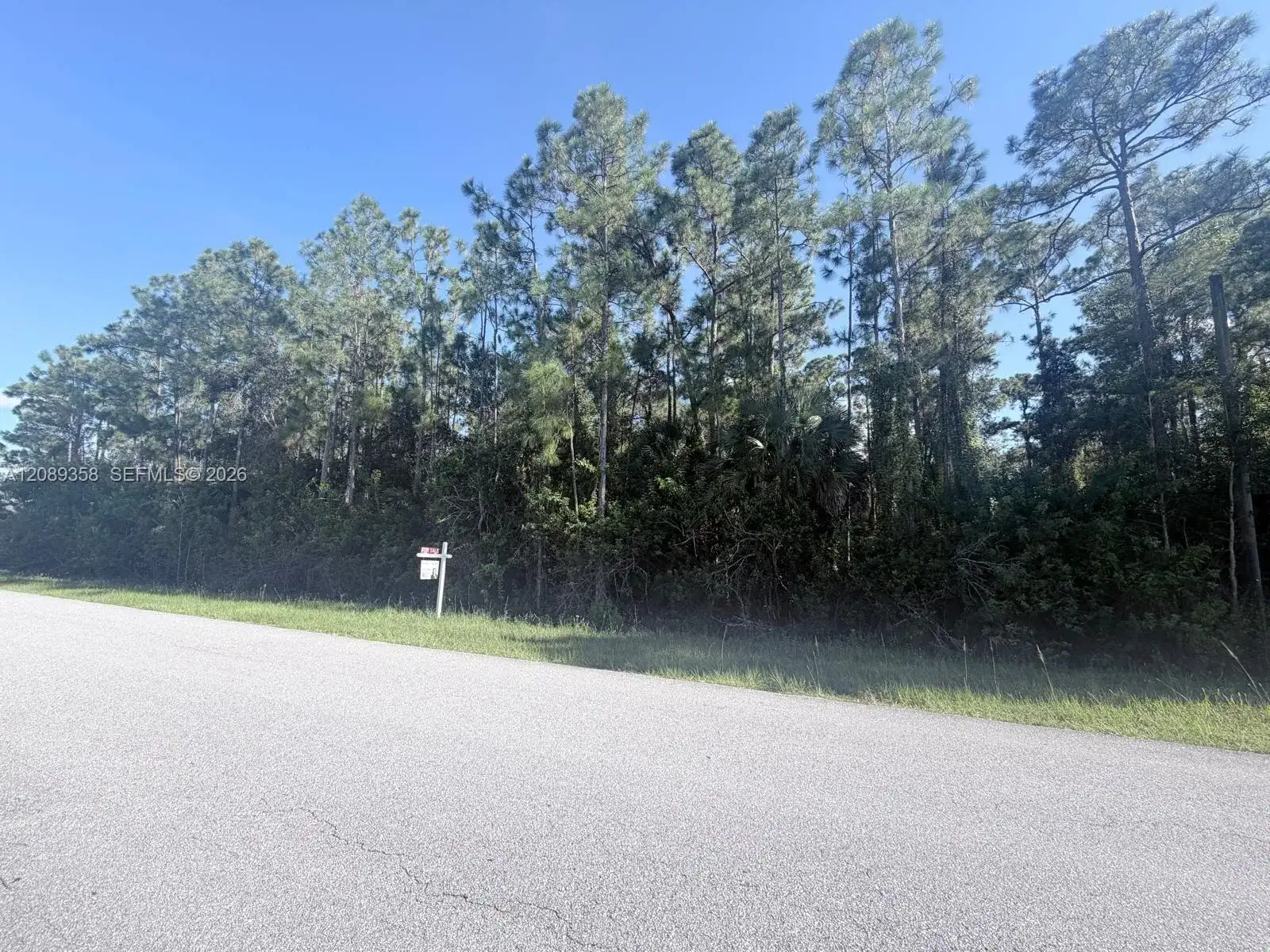 179 Ridgemont Dr, Lehigh Acres FL 33972 photo 4