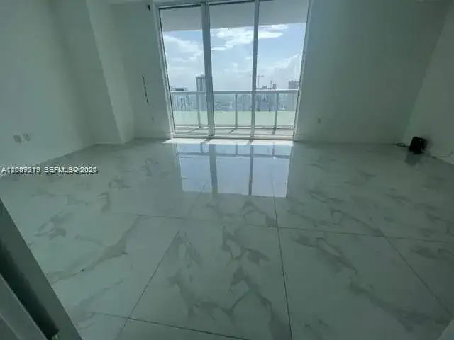50 Biscayne Blvd # 4409, Miami FL 33132 photo 4