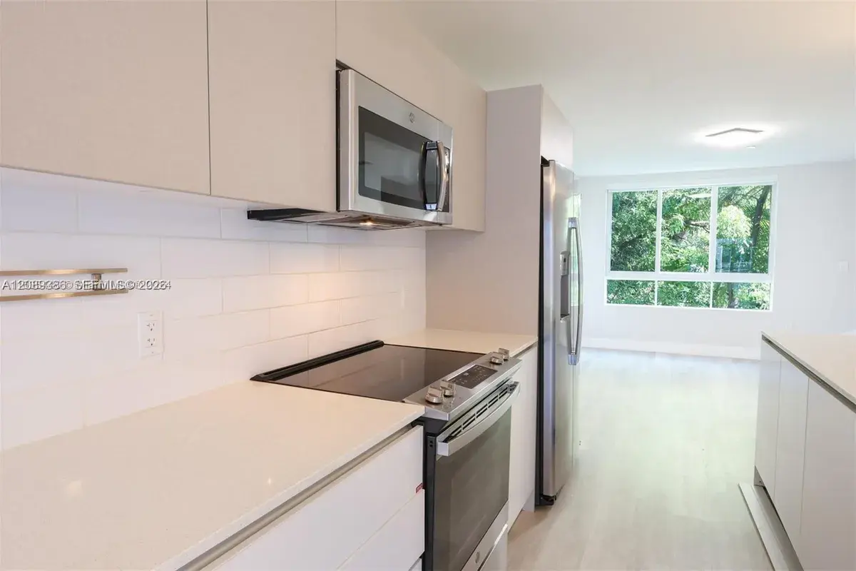2555 NE 193rd St # 2223, Miami FL 33180