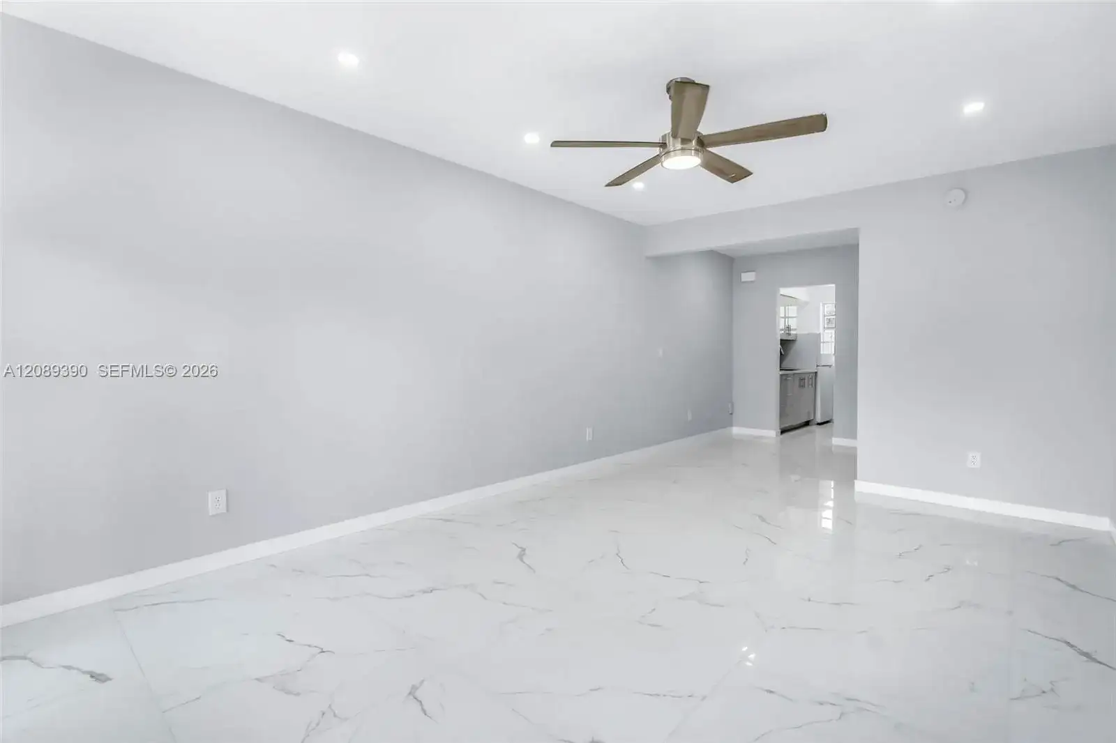 635 8th St # 205, Miami Beach FL 33139 photo 2