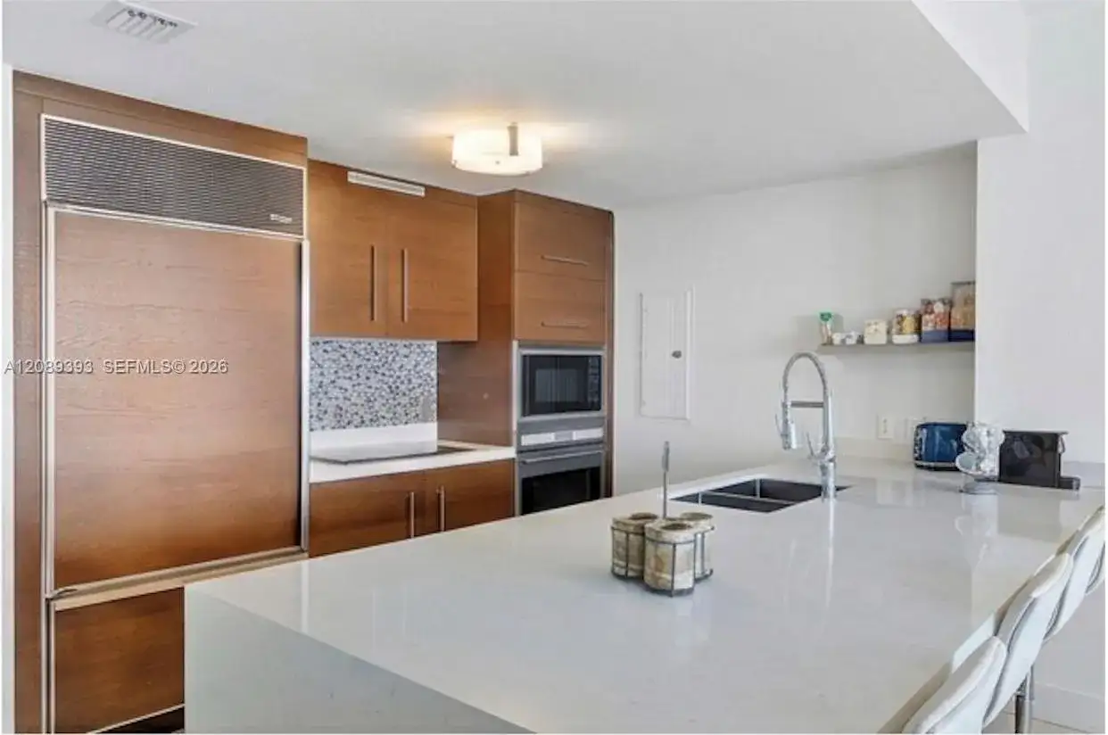 465 Brickell Ave # 3905, Miami FL 33131 photo 3