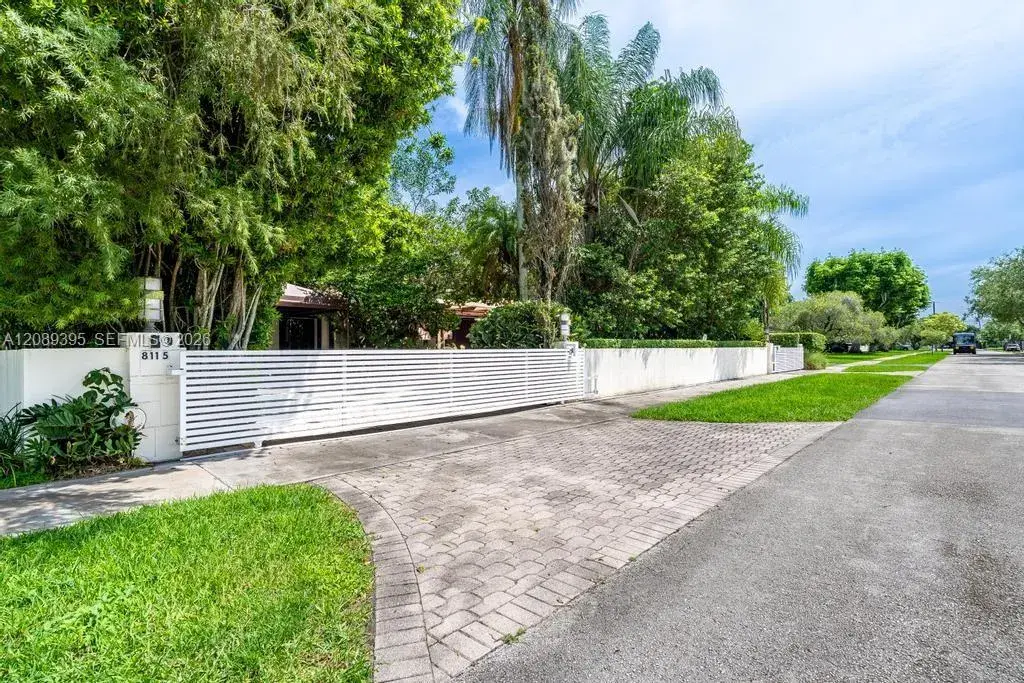 8115 SW 92nd Ct, Miami FL 33173