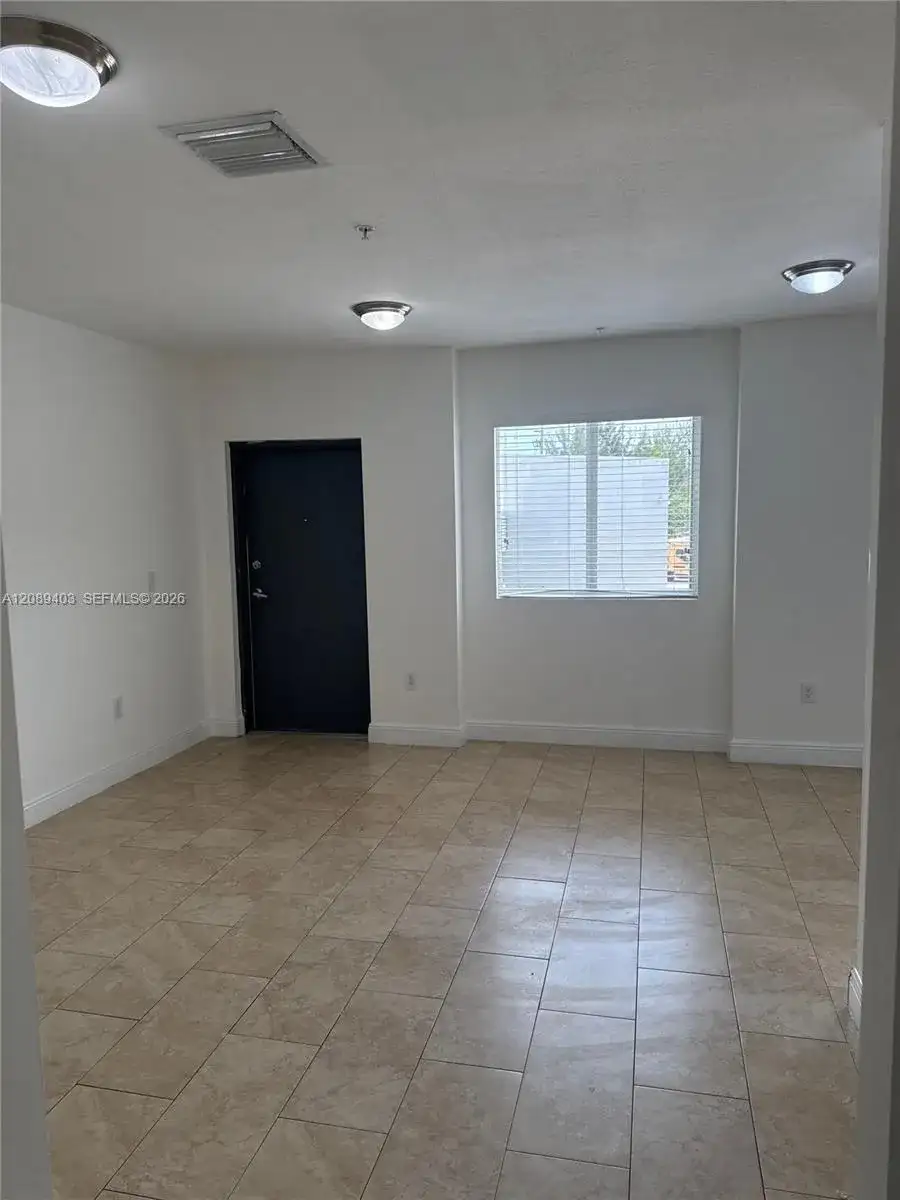 8250 W 21st Ln # C211, Hialeah FL 33016 photo 3