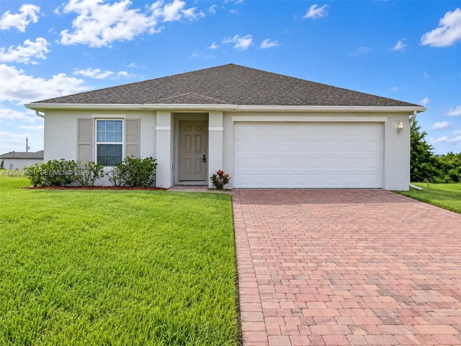 9013 IKE CT # 0, La Belle FL 33935