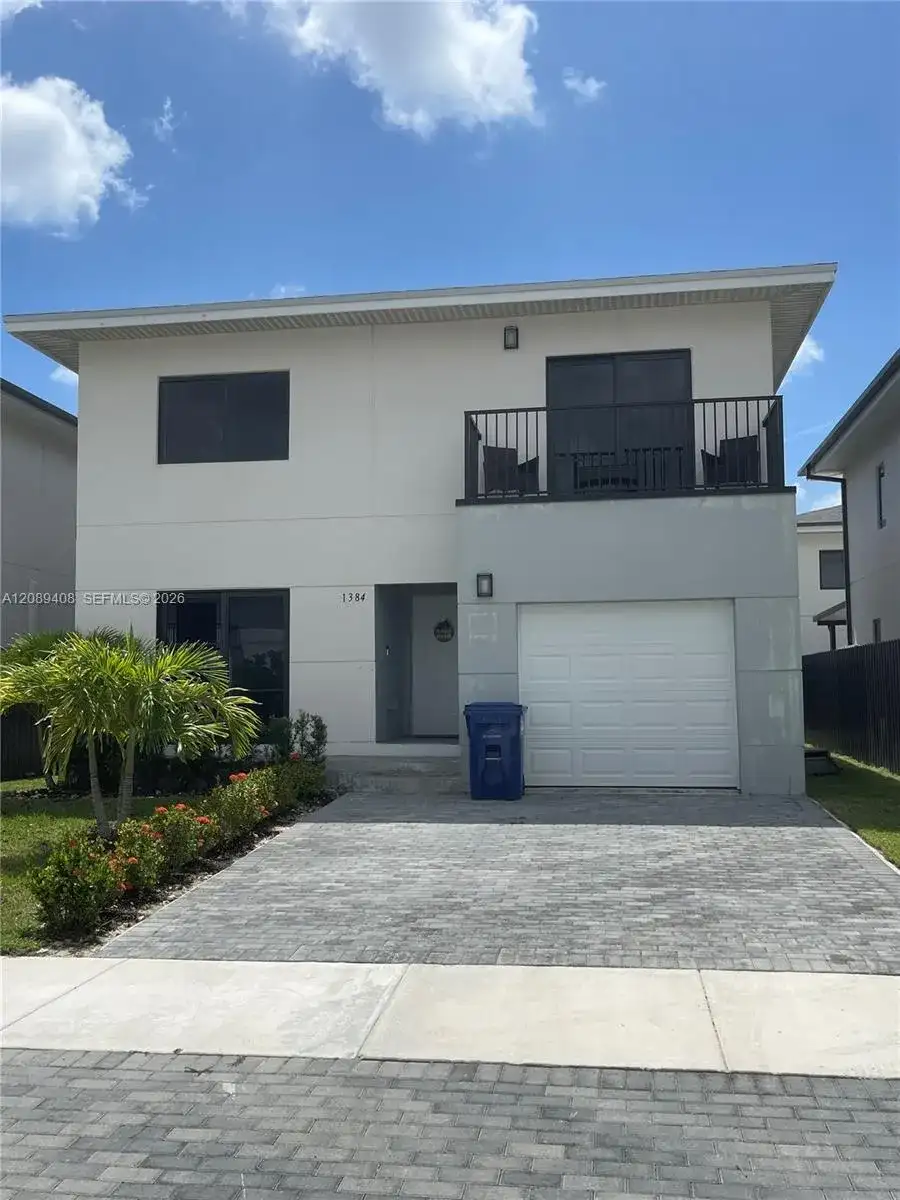 1384 NW 2nd Ter, Florida City FL 33034 photo 2