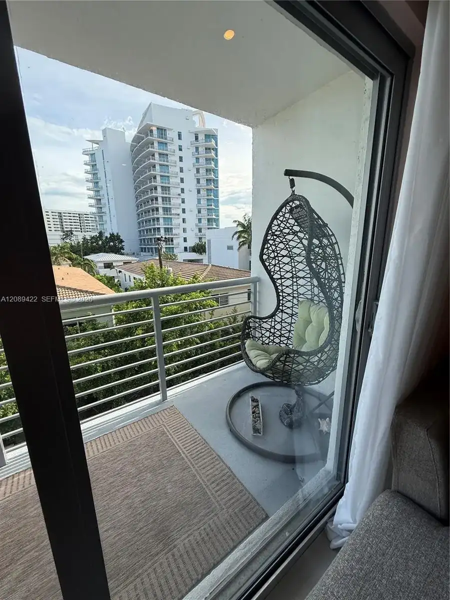 1450 Lincoln Rd # 406, Miami Beach FL 33139 photo 2