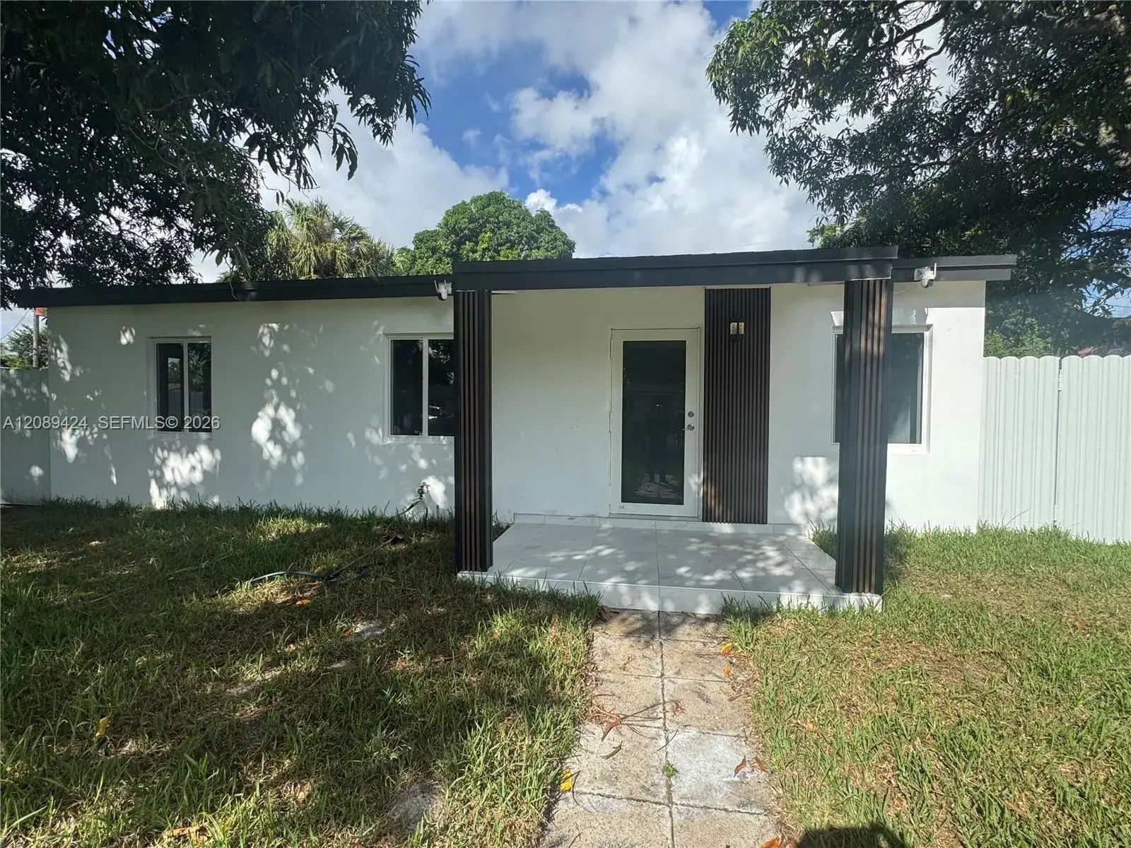 16400 NW 17th Ct, Miami Gardens FL 33054