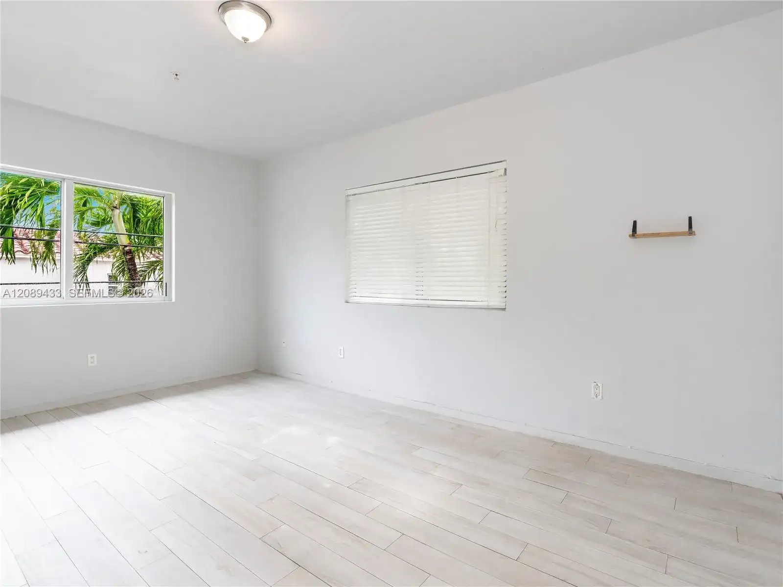 820 15th St # 205, Miami Beach FL 33139 photo 4