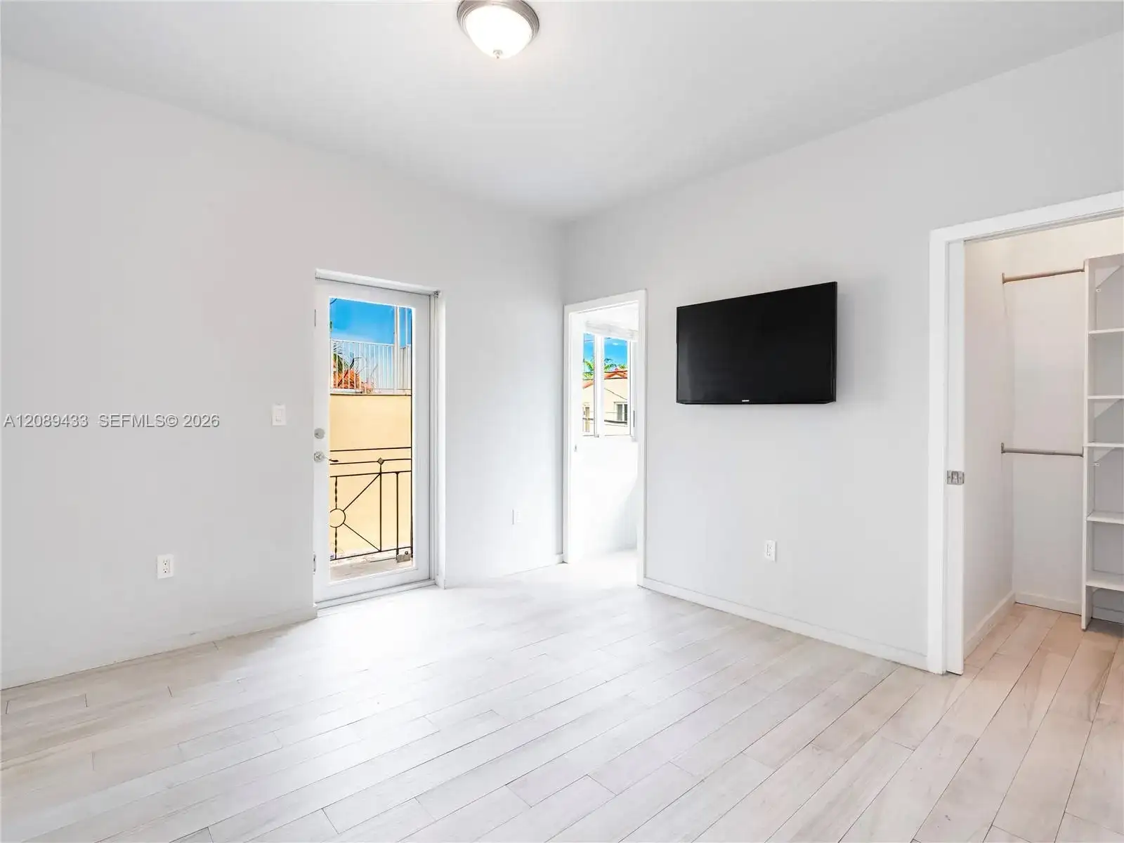 820 15th St # 205, Miami Beach FL 33139 photo 5