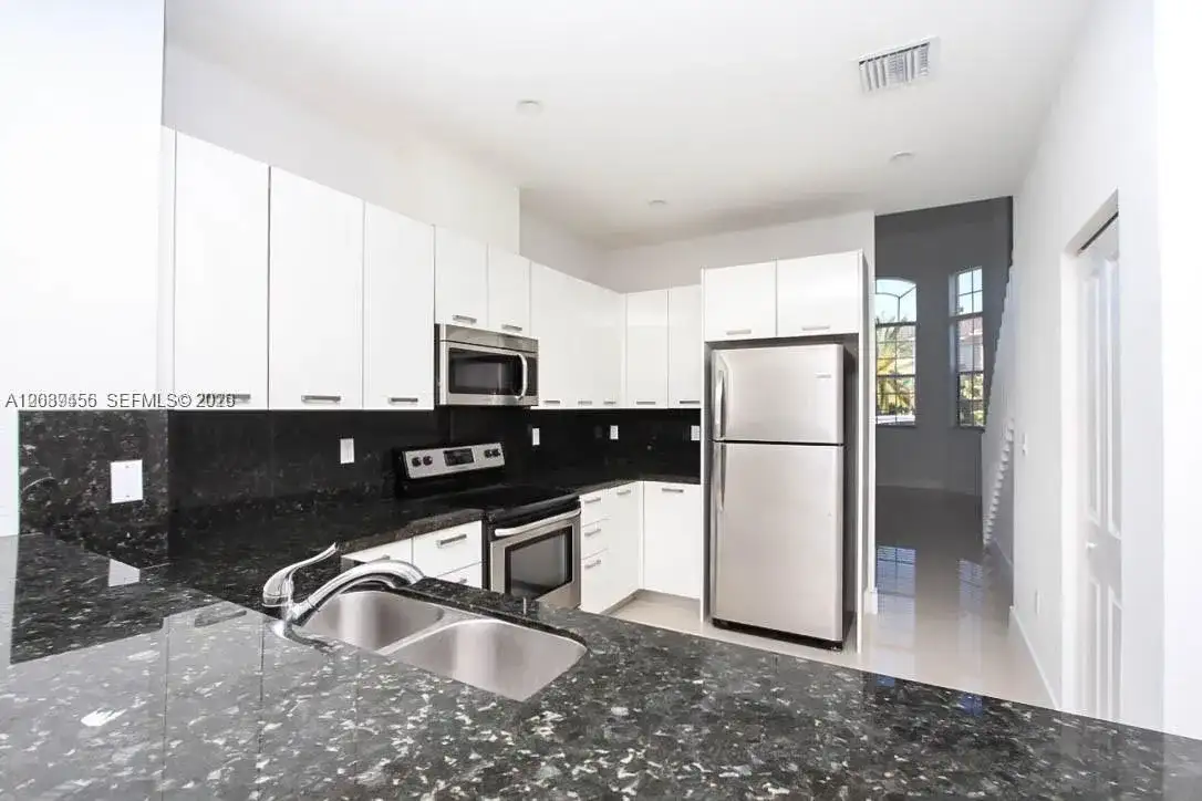 15505 SW 12th Ter # 0, Miami FL 33194 photo 3
