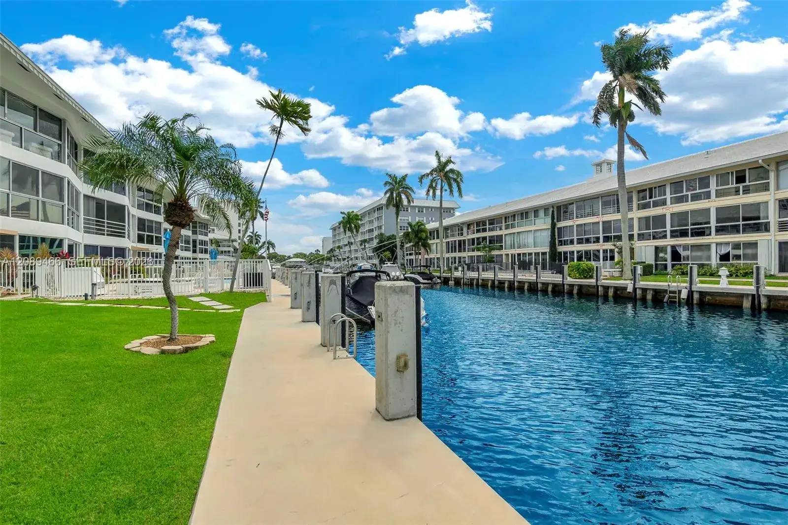 3050 NE 48th Street # 208, Fort Lauderdale FL 33308