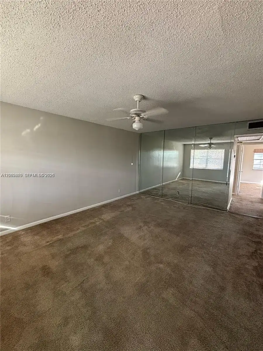 179 Canterbury # H, West Palm Beach FL 33417 photo 2