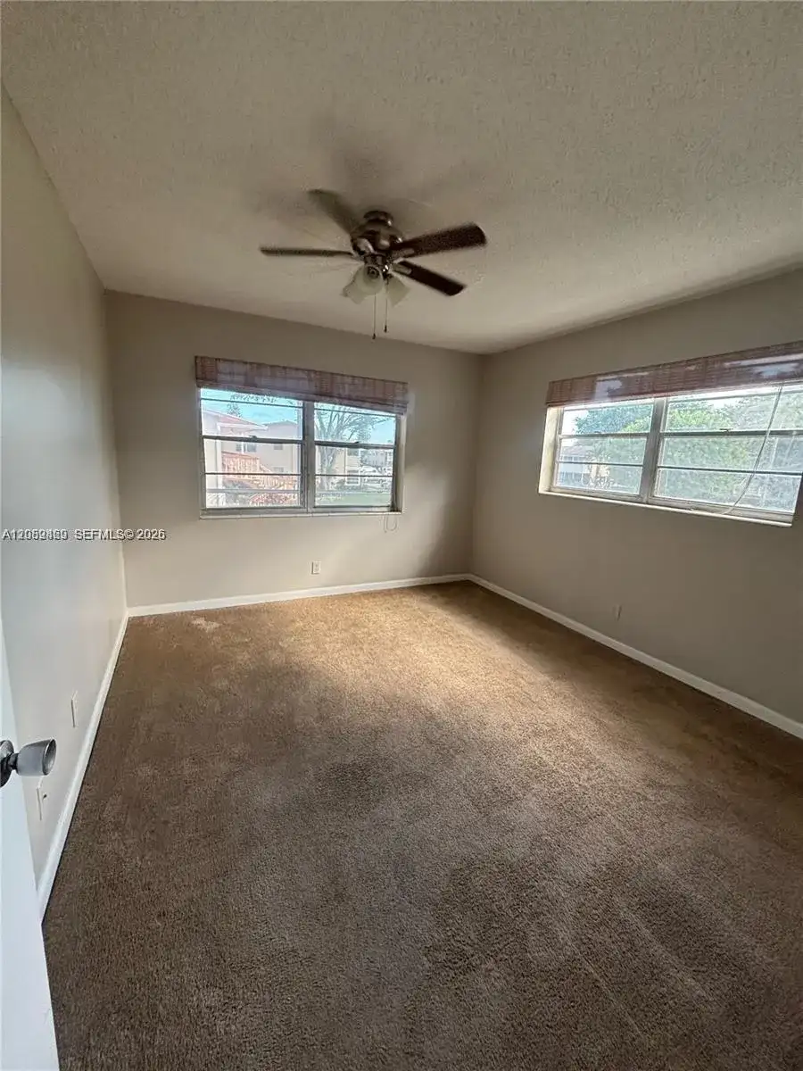 179 Canterbury # H, West Palm Beach FL 33417 photo 5