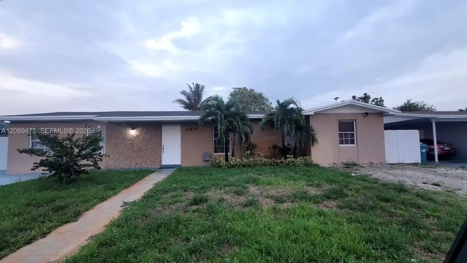 19225 NW 50 CT, Miami Gardens FL 33055