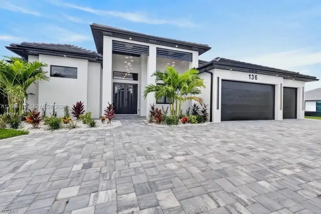 136 SW 28th ST, Cape Coral FL 33914
