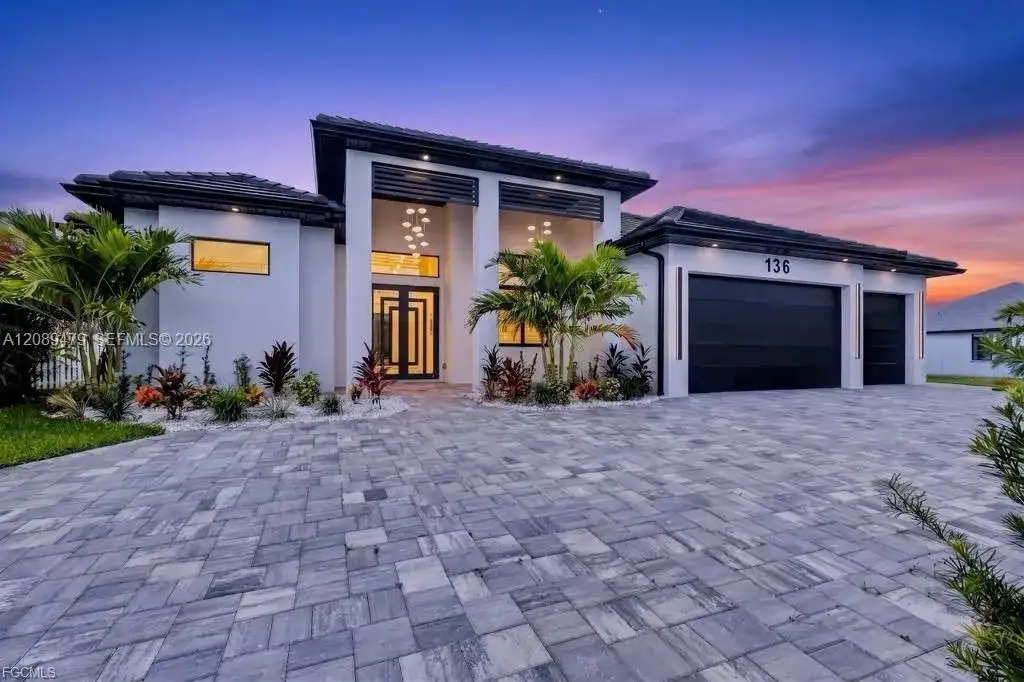136 SW 28th ST, Cape Coral FL 33914 photo 2