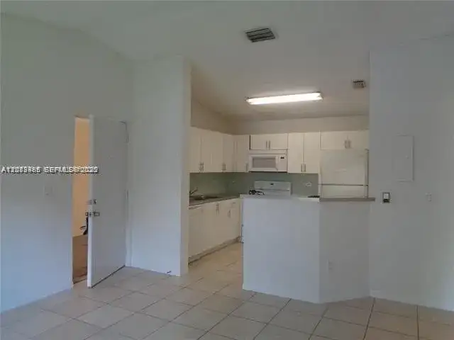 3660 N 56th Ave # 620, Hollywood FL 33021 photo 3