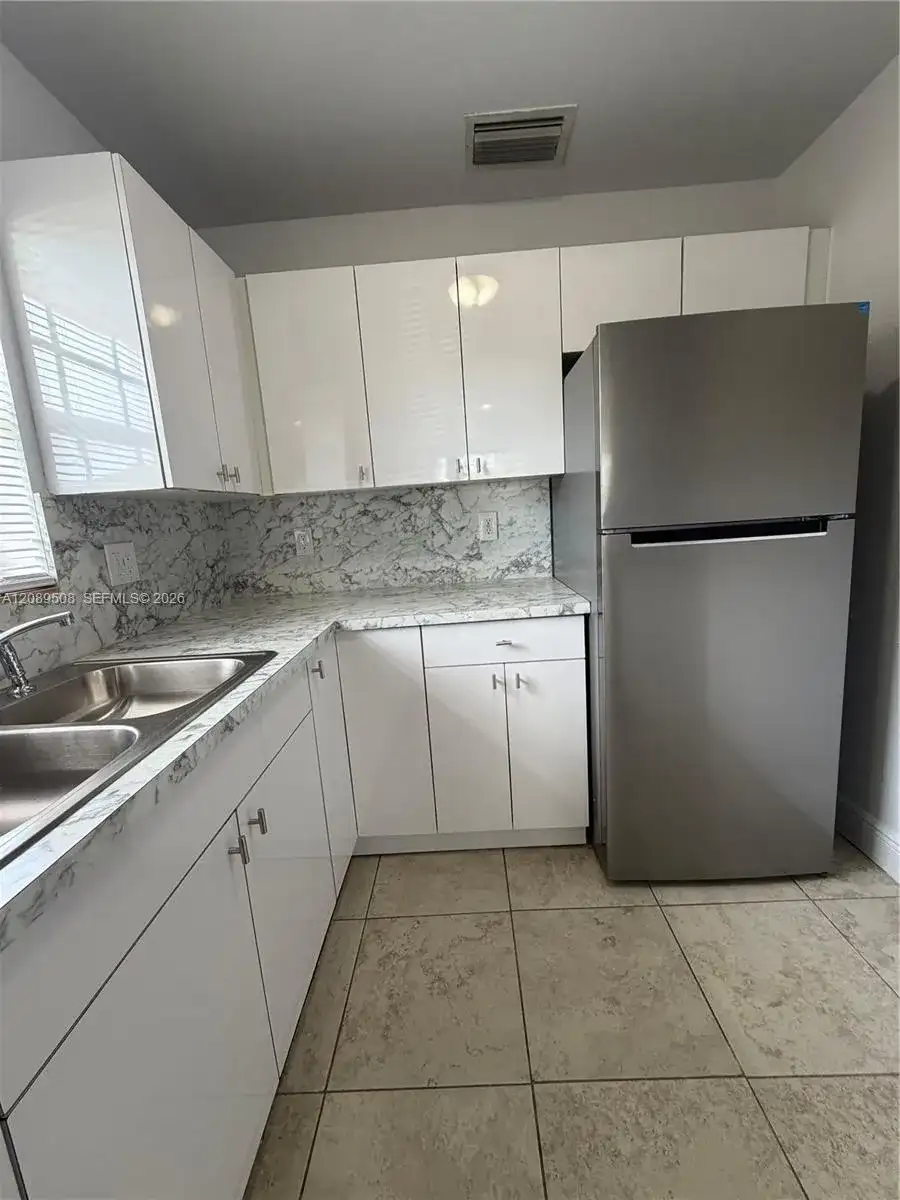 16400 NW 41st Ave, Miami Gardens FL 33054 photo 4